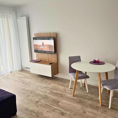 פוזנן Apartament Purple מראה חיצוני תמונה