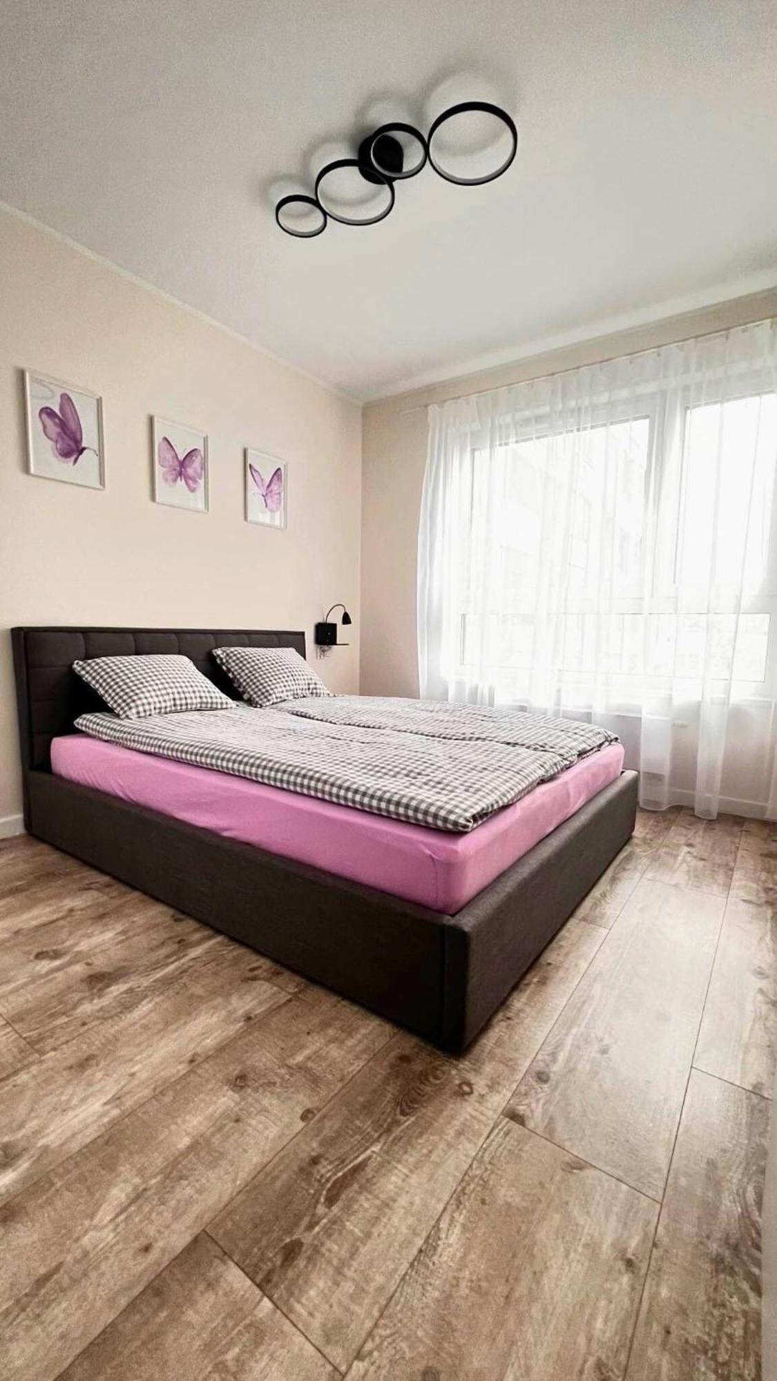 פוזנן Apartament Purple מראה חיצוני תמונה