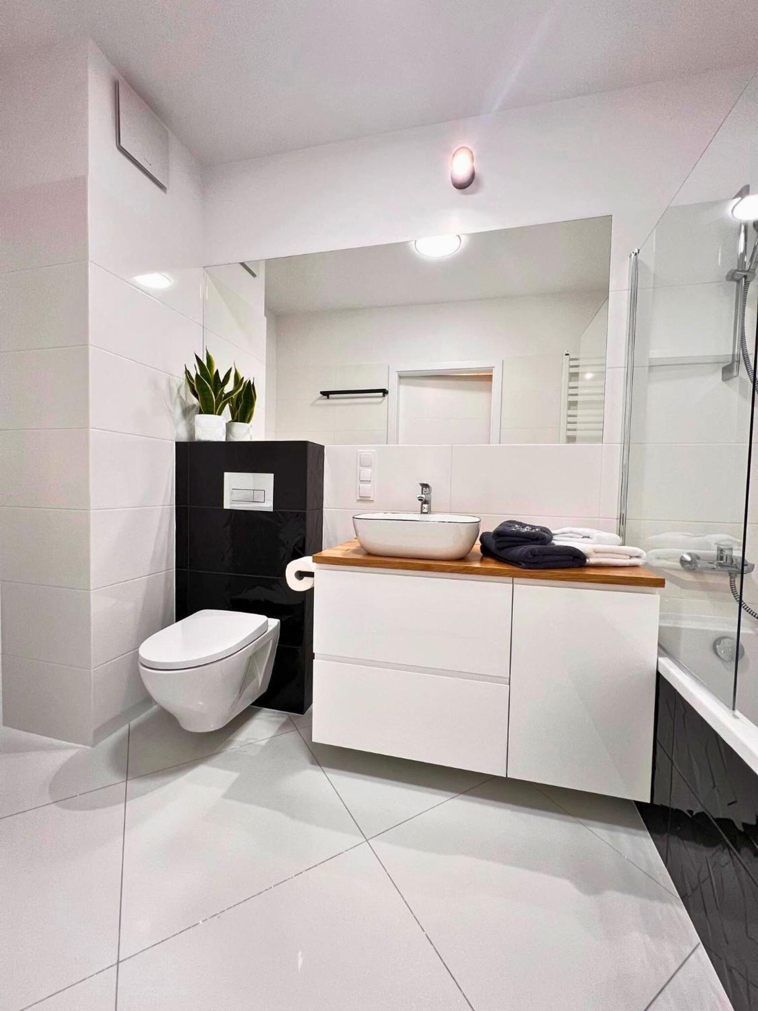 פוזנן Apartament Purple מראה חיצוני תמונה